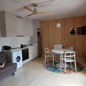 Traverti De Apartamento Banyoles